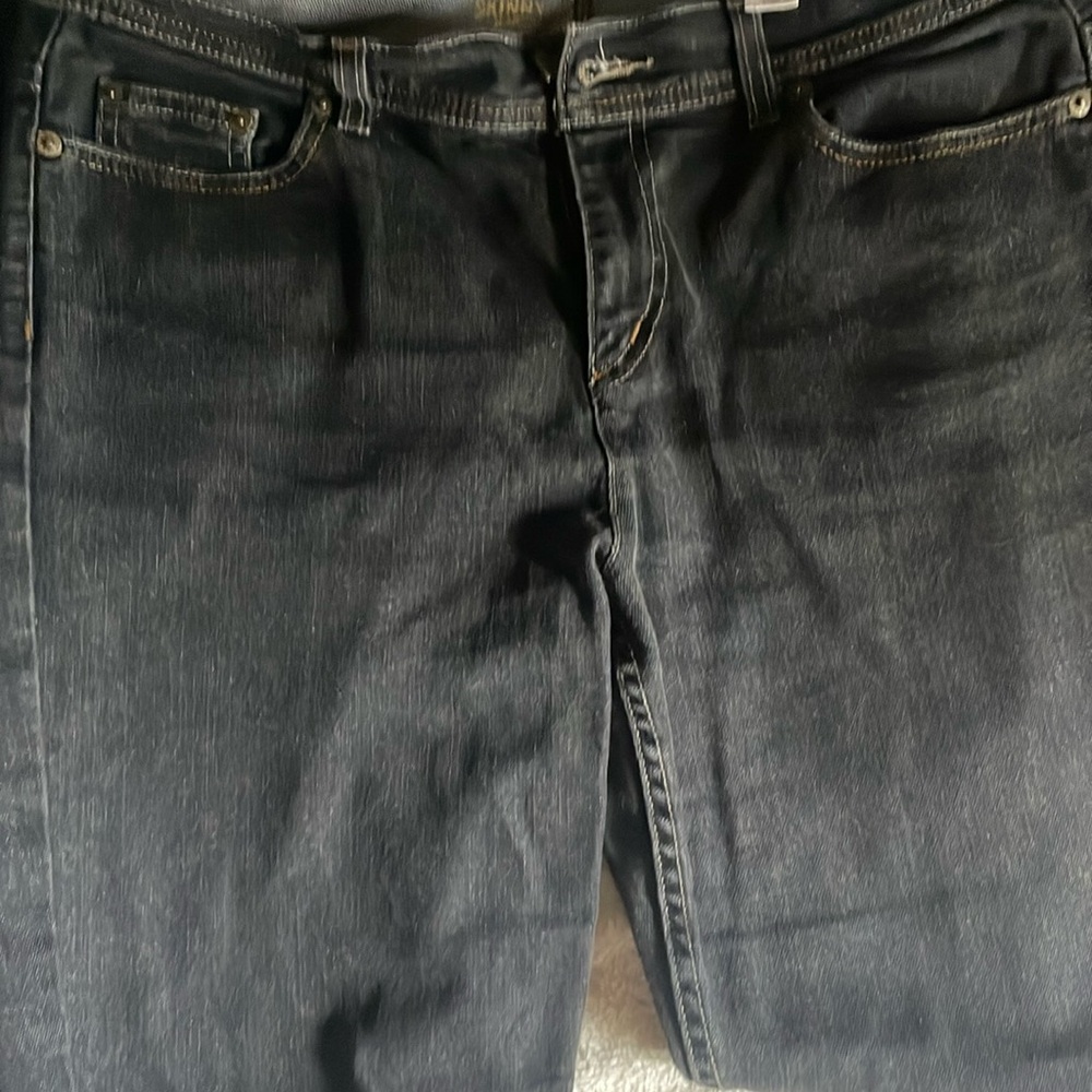 Cute and comfy DKNY jeans
